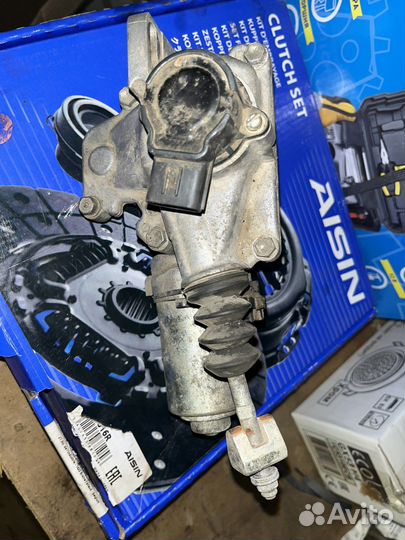 Актуатор выжима сцепления