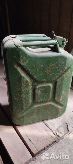 Канистра 20 литров для бензина