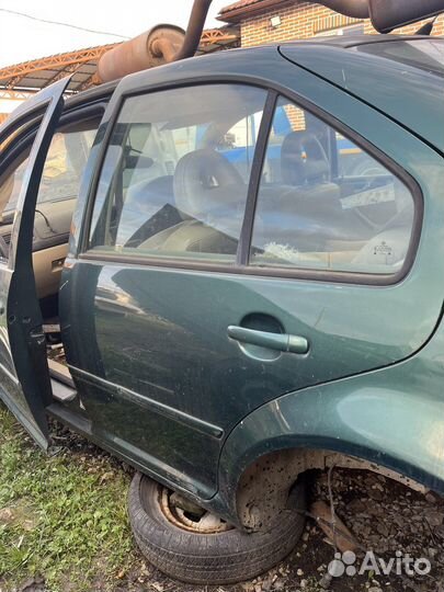 Двери фольксваген боро