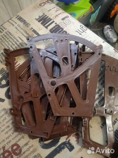 Механизм для полок