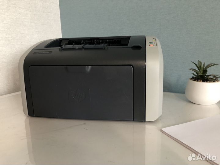 Принтер hp 1010 (пробег всего 7т.стр.)