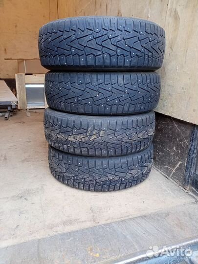 Pirelli Ice Zero 6.5/7 R15