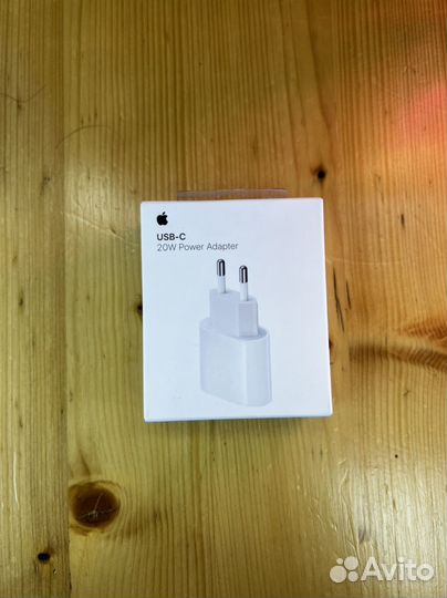 Оригинальный блок iPhone 20 w