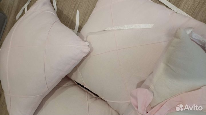 Бортики в кроватку