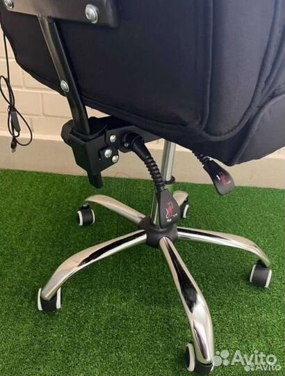Компьютерное офисное кресло с массажем (новые)