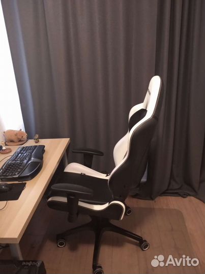 Компьютерное кресло Vertagear SL-2000