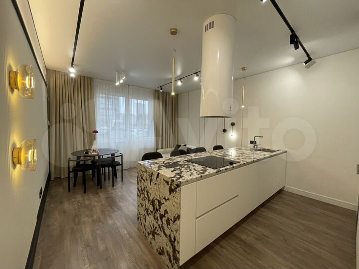 3-к. квартира, 86 м², 1/18 эт.