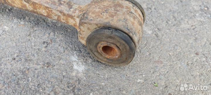 Рычаг подвески нижний передний LADA Priora