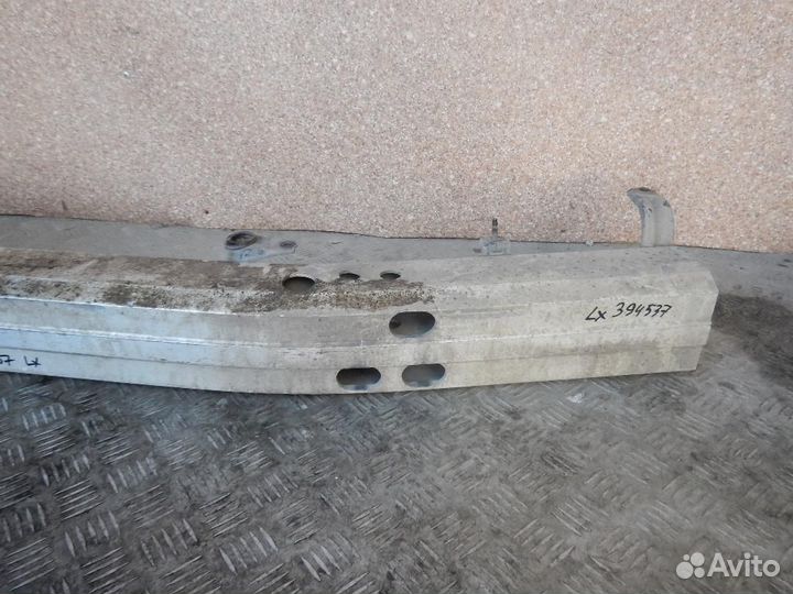 Усилитель переднего бампера Lexus LX450d/LX570