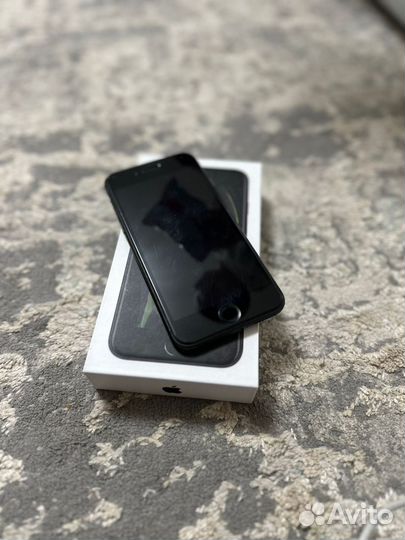 iPhone SE (2022), 128 ГБ