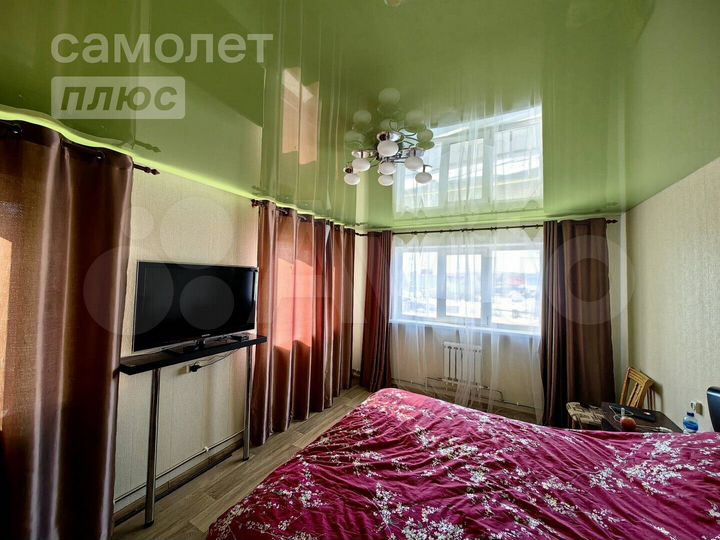 Дом 217,9 м² на участке 7,3 сот.