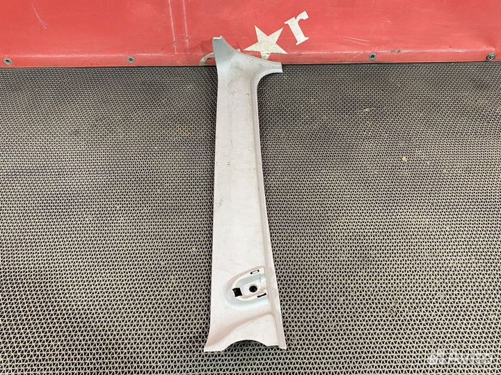 Накладка стойки лобового стекла правая Daf XF106