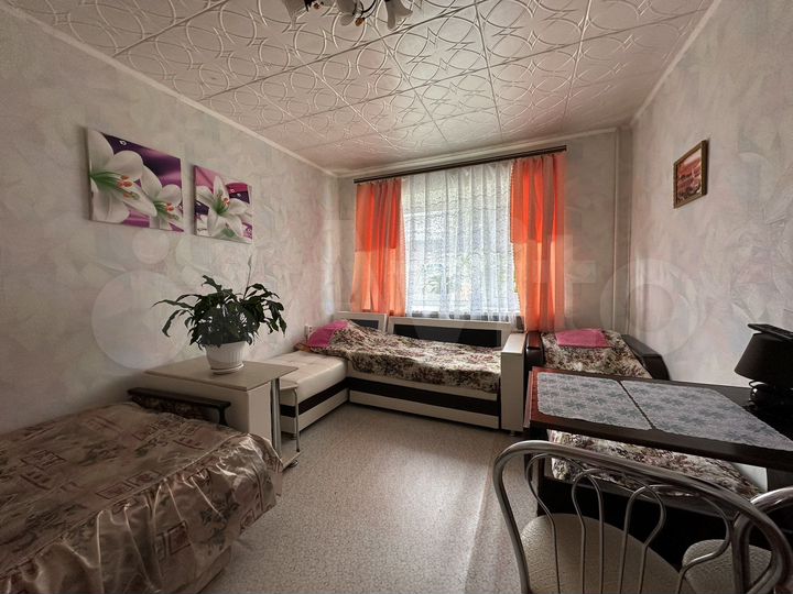 Комната 18 м² в 3-к., 1/5 эт.