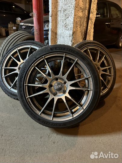 OZ Ultraleggera R18 Michelin Pilot Sport 5 225/40