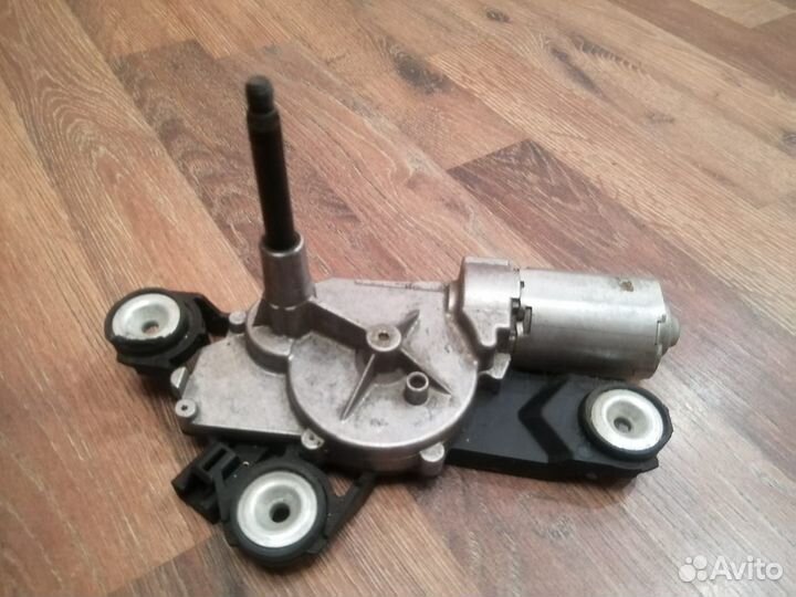 Мотор стеклоочистителя Ford focus