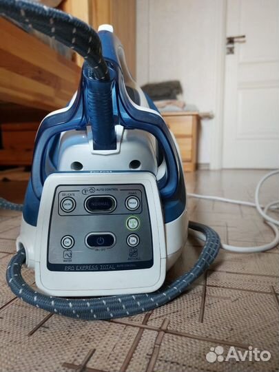 Утюг с парогенератором tefal