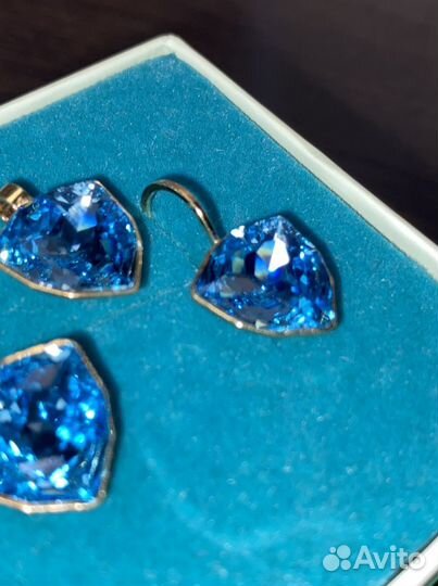 Серьги и кулон Swarovski