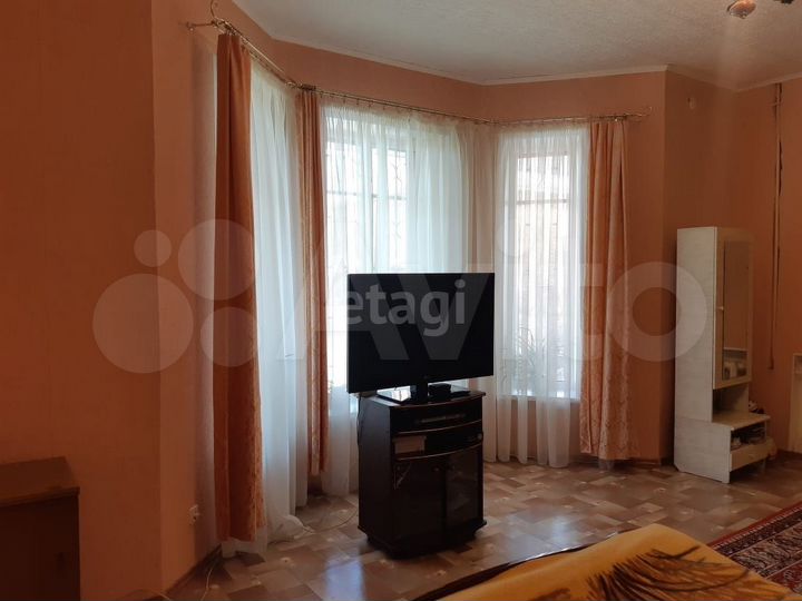 Коттедж 490 м² на участке 15,4 сот.