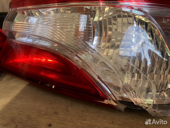 Продам стоп сигналы камри70-71