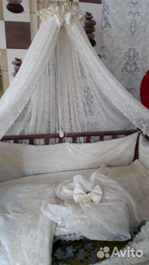 2 Балдахина. И бортик комплект в кроватку