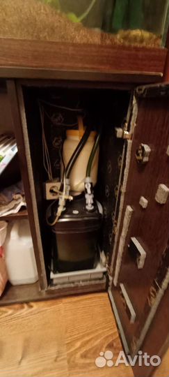 Аквариу 200 литров с тумбой+внешний фильтр