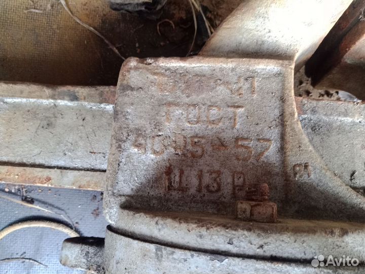 Тиски слесарные бу СССР