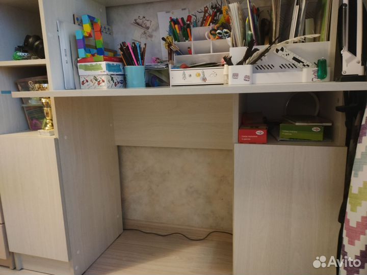 Письменный стол