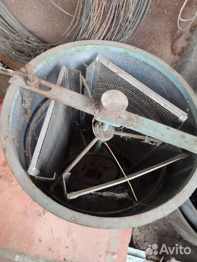 Медогонка 3 рамочная