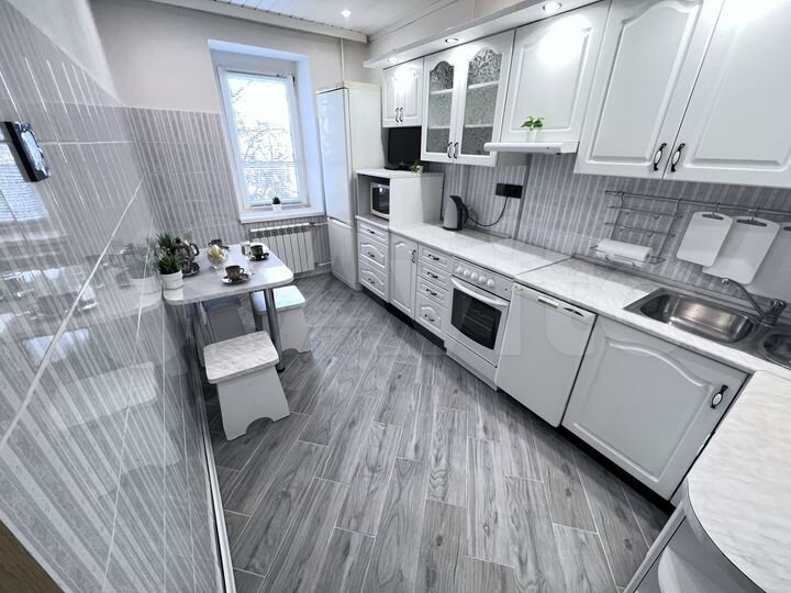 3-к. квартира, 70 м², 2/3 эт.
