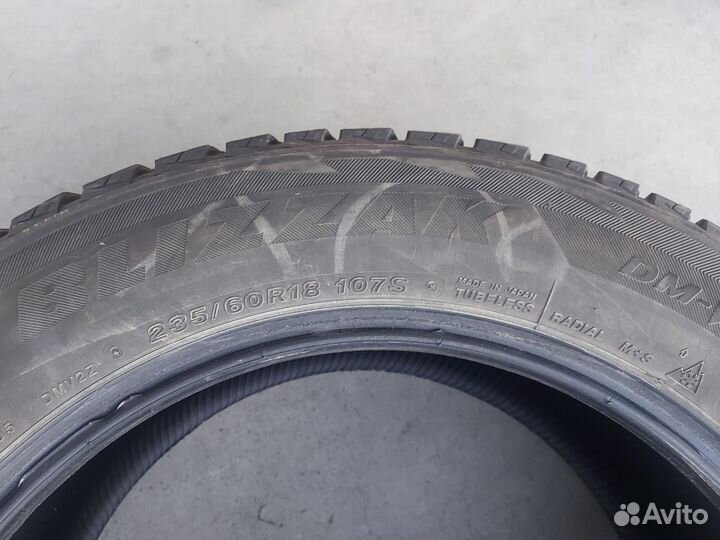 Bridgestone Blizzak DM-V2 235/60 R18