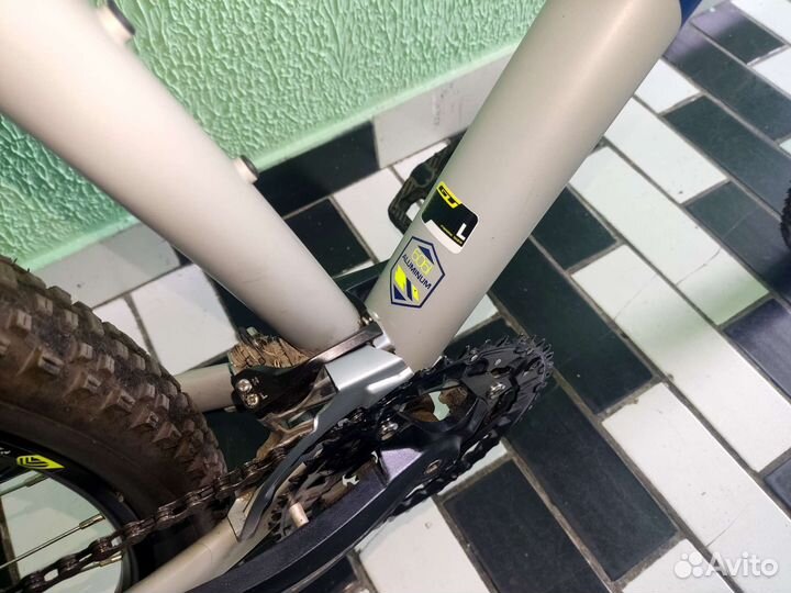 GT Avalanche Comp 29 R (Deore)