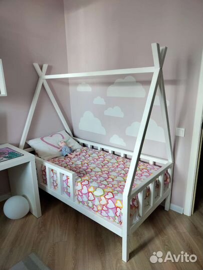 Детская кровать домик с матрасом