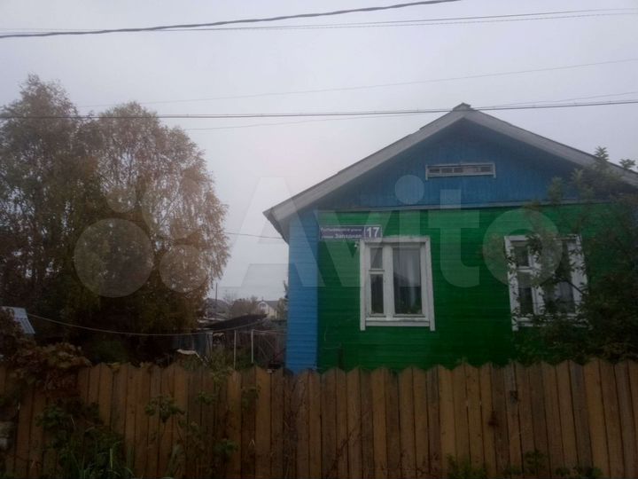 Дом 30,3 м² на участке 10 сот.
