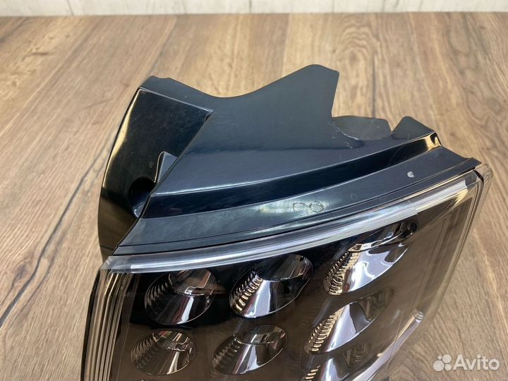 Фонарь правый Mitsubishi Outlander XL 4B12 2.4