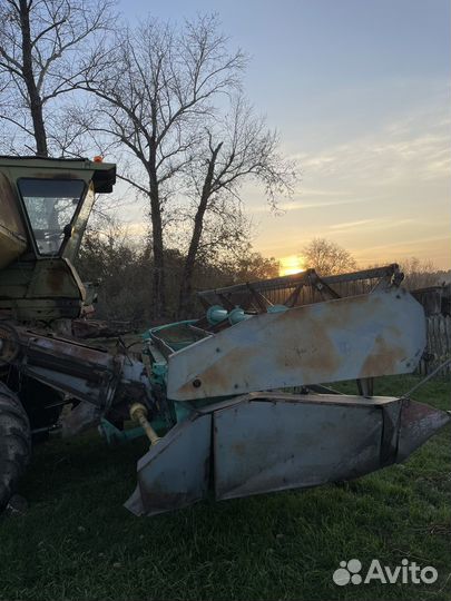 Комбайн Нива-Сельхозтехника СКА-5, 2000