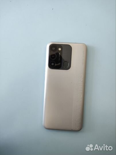 TECNO Spark 8C, 4/64 ГБ