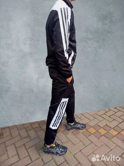 Спортивные костюмы Adidas