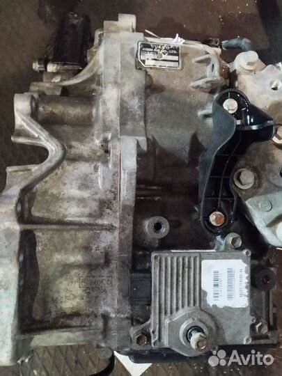 Запчасти на volvo xc70