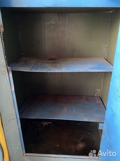 Продается сейф