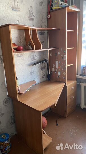 Компьютерный стол