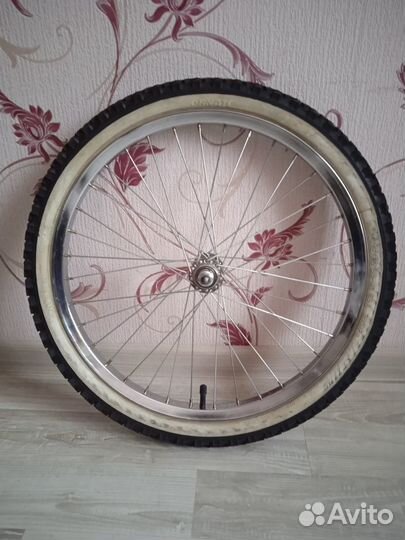 Велосипедная рама и колеса