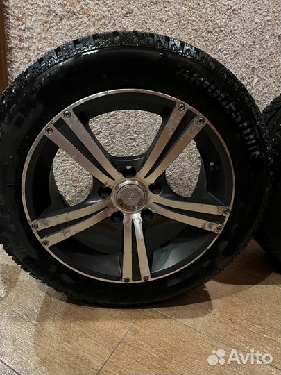 Bridgestone Ice Cruiser 7000S 205/50 R16