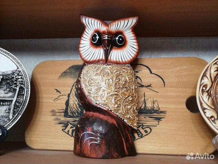 Сувениры из дерева, статуэтки