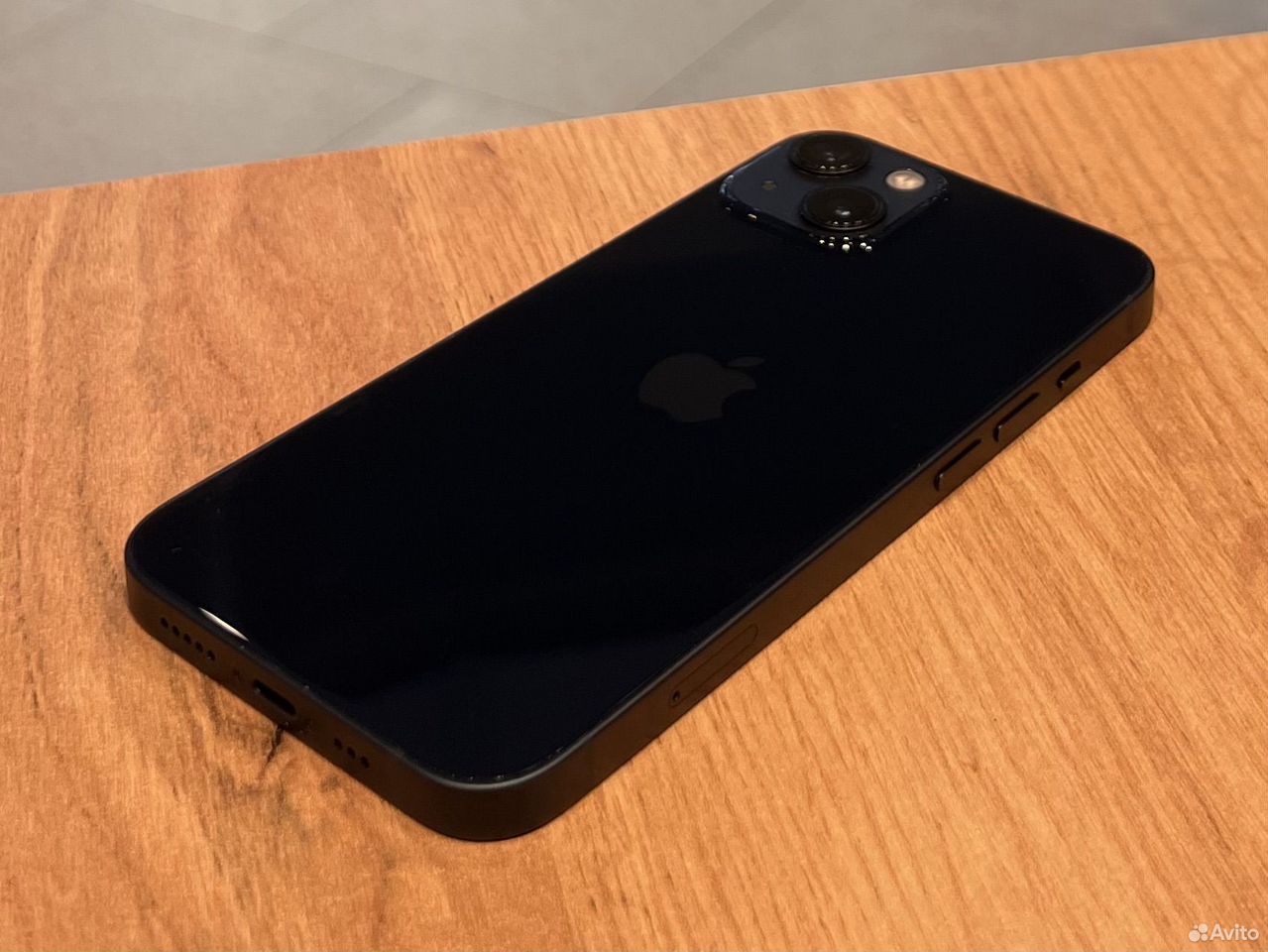 iPhone 13, 256 ГБ, SIM + eSIM
