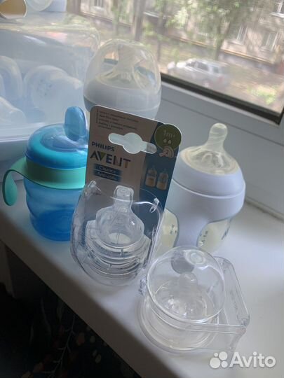 Молокоотсос avent, стерилизатор, бутылочки