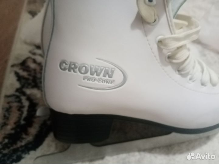 Коньки фигурные 35 размер