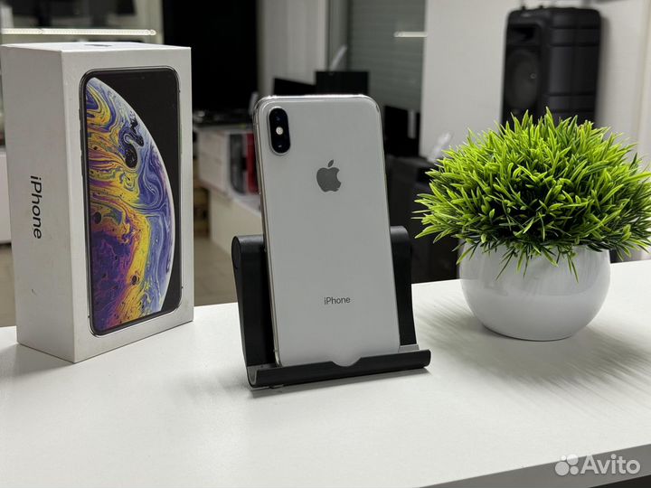 iPhone Xs, 256 ГБ