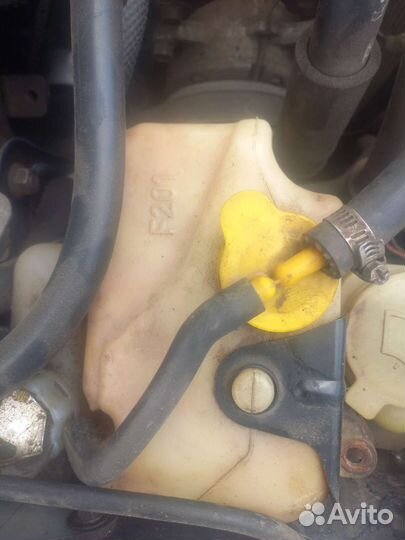 Бачок расширительный mazda 626 2.0 1988