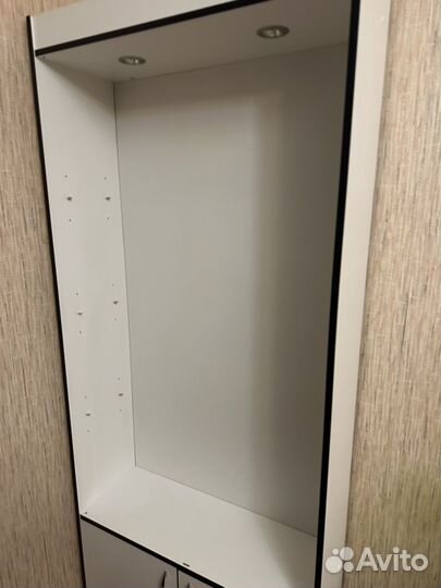 Шкаф витрина