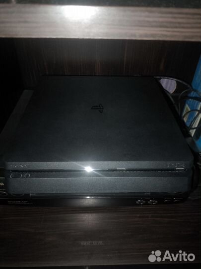 Ps4 slim 1tb